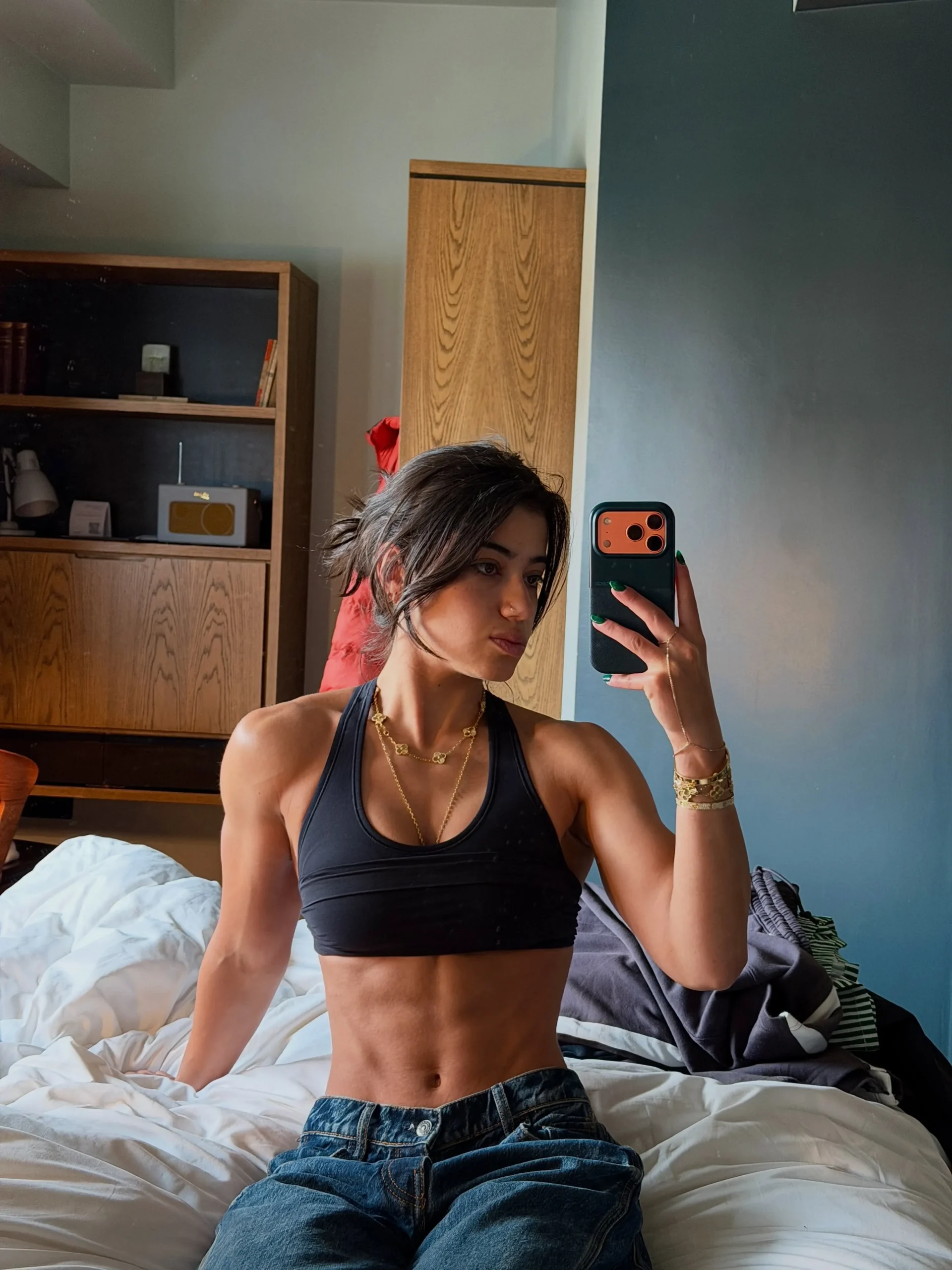 sara saffari ethnicity reddit